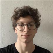 Studente Universitario Di Scienze Biologiche Che Offre Ripetizioni Di Scienze Naturali, in particolare chimica e biologia